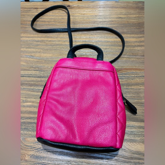Betsey Johnson Vibrant Pink and Black Crossbody Bag - Picture 2 of 11